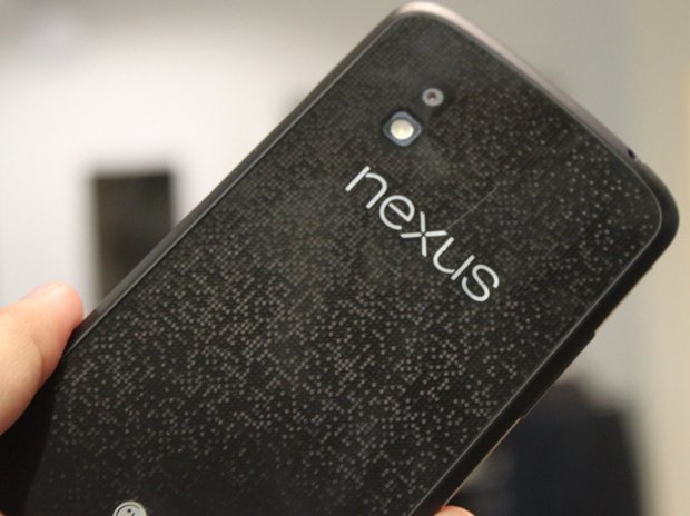 Learn how to connect to data networks and data roaming on the Google Nexus 4